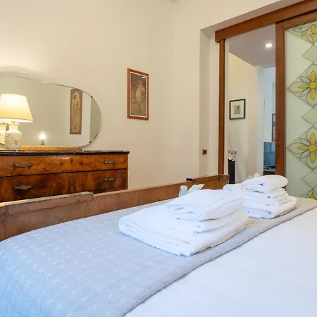 Casa Novecento Prati Lägenhet