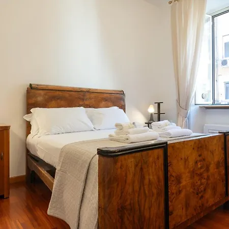 Lägenhet Casa Novecento Prati Rom